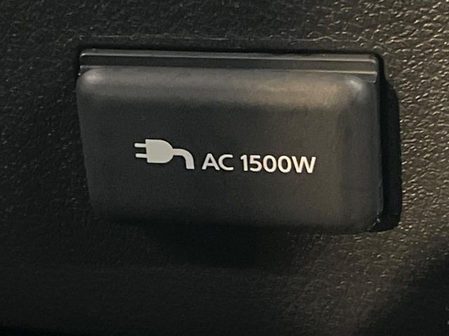 �y�A�N�Z�T���[�R���Z���g�z�L�����v��X�|�[�c�A�A�E�g�h�A�ł̃A�N�e�B�r�e�B�͂������A�ЊQ�E��d�̍ۂɏ����ɂ��Ȃ�AC100V�R���Z���g�𑕔���P�[�^�C��^�u���b�g�A�Q�[���@��̏[�d�ɂ���