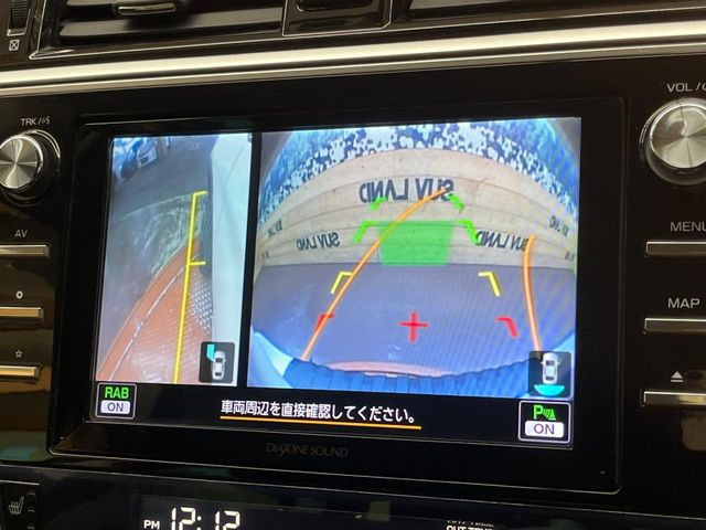 �y�t�����g&�T�C�h&�o�b�N�J�����z�h���C�o�[���猩�ɂ������p�������f���Ŋm�F�ł���J�������e���ɑ����B���ʂ��������Ȃ��ꏊ��Z��W�n�Ȃǂ��^�]���邱�Ƃ������l�ɂ������߂̈��S�����ł��B