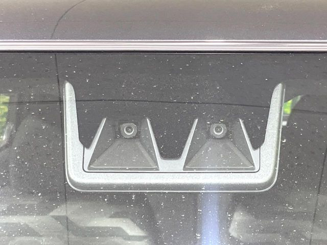 �y�X�}�[�g�A�V�X�g�z���s���ɑO���̎ԗ�����F�����A�Փ˂������Ȏ��͌x��ƃu���[�L�ŏՓˉ���Ɣ�Q�y�����A�V�X�g�B�����S�Ƀh���C�u�����y���݂��������܂��B