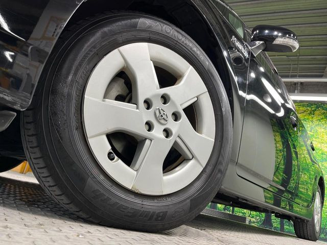 �y����15�C���`�A���~�z�C�[���z�O�ςɃ}�b�`���������A���~�z�C�[���𑕒����Ă���܂��B�e��ЊO�A���~�z�C�[����A�X�^�b�h���X�^�C�����戵�����Ă���܂��B���񂲑��k����������