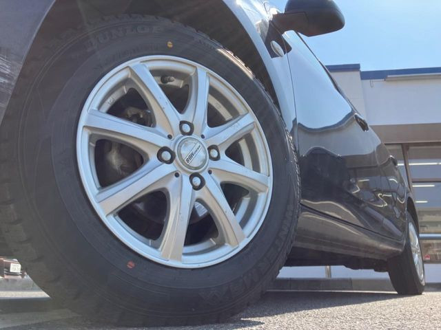 �y14�C���`�A���~�z�C�[���z�O�ςɃ}�b�`�����A���~�z�C�[���𑕒����Ă���܂��B�e��A���~�z�C�[����A�X�^�b�h���X�^�C�����戵�����Ă���܂��B���񂲑��k����������