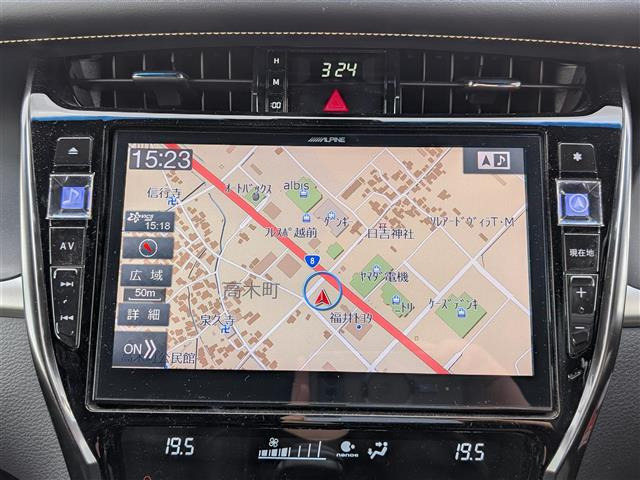 ハリアー2.5 ハイブリッド E-Four プレミアム 4WD