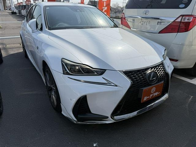 IS200t Fスポーツ