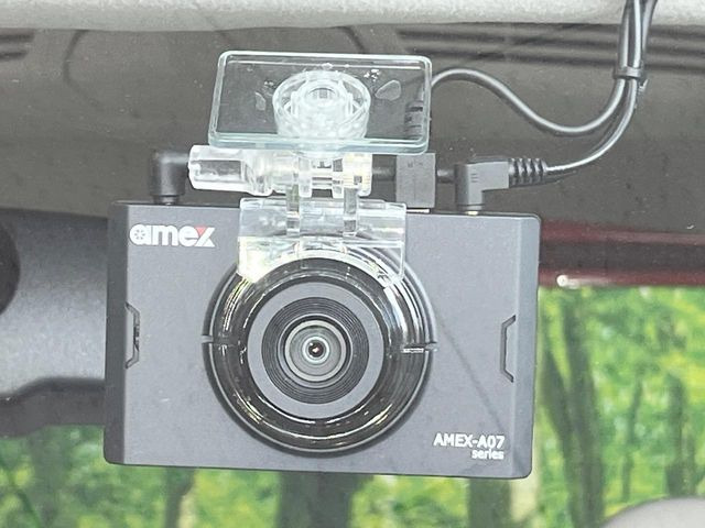 �y�h���C�u���R�[�_�[�z���S�E���S�ȃJ�[���C�t�ɕK�{�̃h���C�u���R�[�_�[�𑕔�!���s���͂������A������^�]�⎖�̂ɑ��������ۂ̏󋵂��f���ŋL�^���A����̃��X�N�ɔ����܂��B