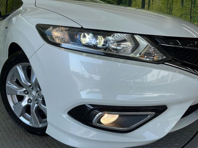 �yLED�w�b�h���C�g�z���V����ԑ��s�����ǍD�Ȏ��E���m�ۂ����S���ĉ^�]�ł��鍂�P�xLED�w�b�h���C�g�𑕔�!�_�����x�������A����d�͂��}�����Ă��܂��B