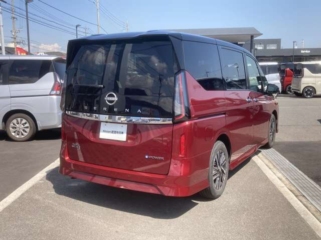 セレナ1.4 e-POWER ハイウェイスターV