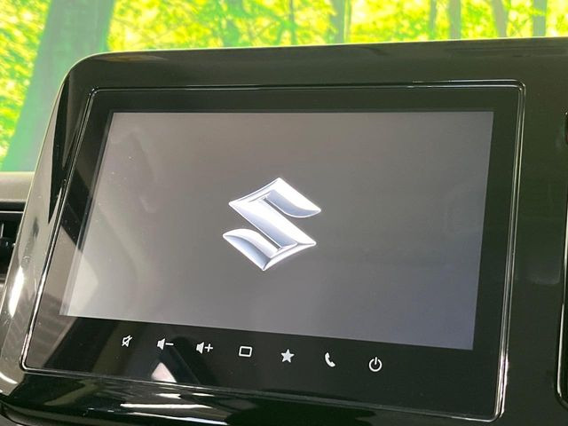 �y�����i�r�z�l�C�̏����i�r�𑕔����Ă���܂��B�i�r�̎g���₷���͂������A�I�[�f�B�I�@�\���[��!�L�����v�◷�s�͂������A�ʋ΂┃�����ȂǕ��i�̃h���C�u���y�����Ȃ�͂���