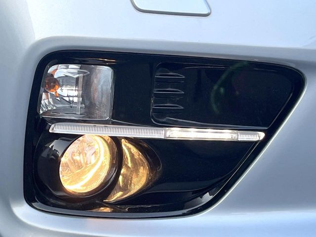 �yLED�A�N�Z�T���[���C�i�[�z