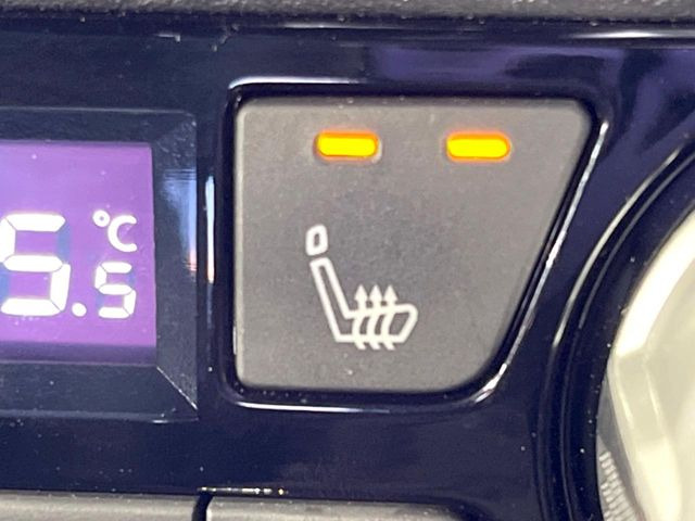 【シートヒーター】寒い日に重宝するシートヒーター!エアコンより早く温まってくれるので寒がりの人も安心ですね♪エアコンの温風は乾燥するから苦手、という方にもをおすすめです。