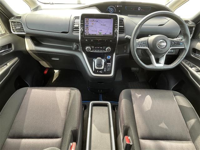 セレナ1.2 e-POWER ハイウェイスターV