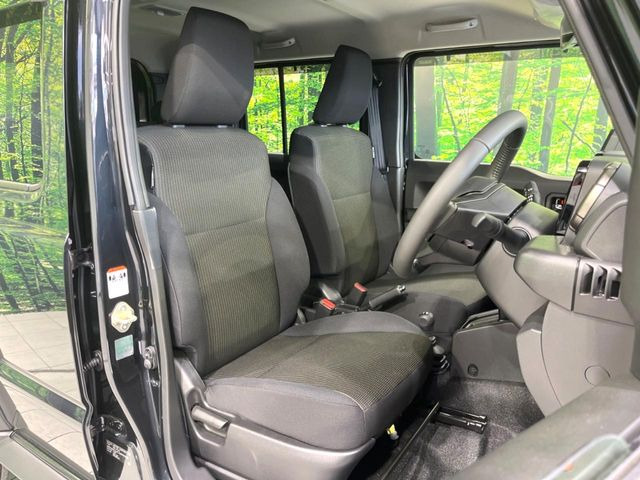 もちろん車内はキレイです♪よりクリーンな状態をキープしたいお客様には『ナノゾーンコート』がおすすめ!新型コロナウイルス対策や、除菌・消臭に効果を発揮し多くの方にご好評いただいております。