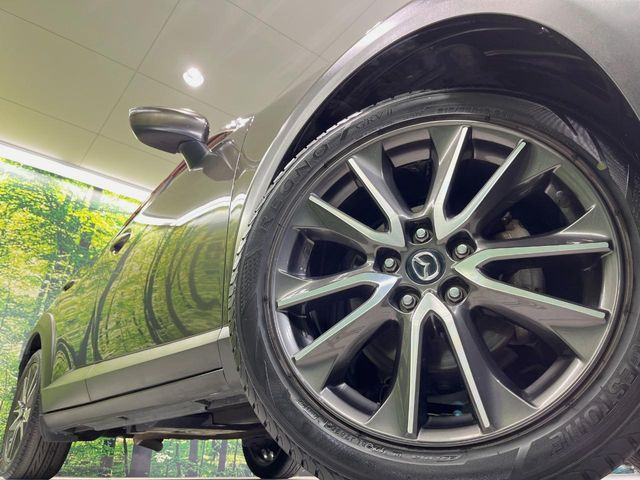 �y����18�C���`�A���~�z�C�[���z�O�ςɃ}�b�`���������A���~�z�C�[���𑕒����Ă���܂��B�e��ЊO�A���~�z�C�[����A�X�^�b�h���X�^�C�����戵�����Ă���܂��B���񂲑��k����������