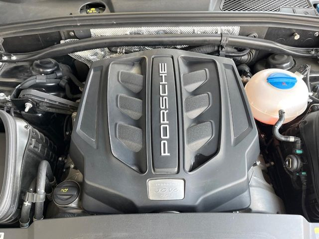 �����X�ł́A�e���[�J�[�̐�p�f�f�e�X�^�[�𓱓��B���Ǝ��i�����e�N�j�J���X�^�b�t���풓���Ă���܂��̂ŁA������̍ۂɂ����S���Ă����p���������܂��B