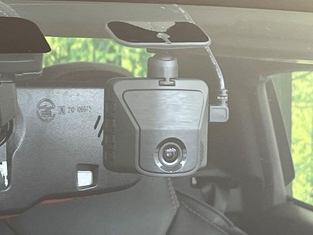 �y�h���C�u���R�[�_�[�z�h���C�u���R�[�_�[����!���s���͂������A������^�]�⎖�̂ɑ��������ہA�f���ŋL�^���A����̃��X�N�ɔ����܂��B���L�^�pSD�J�[�h�͂��q�l�����g�ł��������������K�v������܂��B