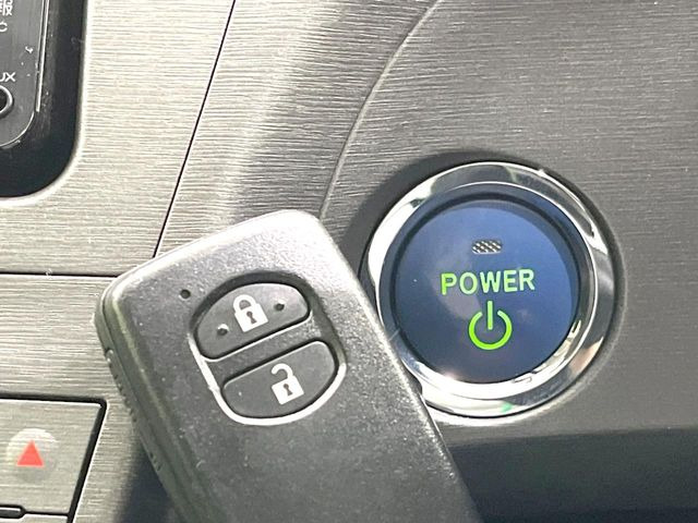 �y�X�}�[�g�L�[�z�J�o����|�P�b�g�ɓ��ꂽ�܂܂ł��h�A�̎{���E�������\�ȃX�}�[�g�L�[�𑕔��B�G���W���̃I���E�I�t�����J�M�����o���K�v����������Ƃ��Ă��֗��ł���