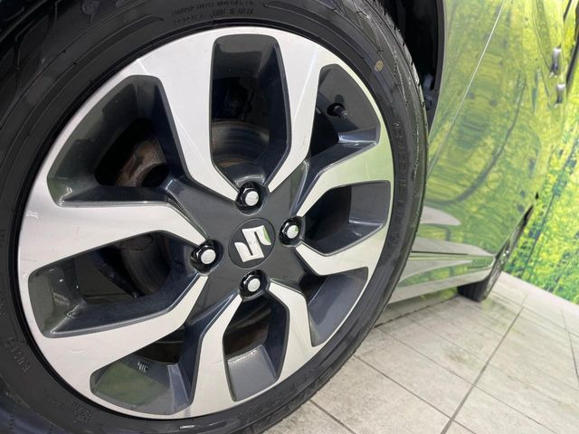 �y����15�C���`�A���~�z�C�[���z�O�ςɃ}�b�`���������A���~�z�C�[���𑕒����Ă���܂��B�e��ЊO�A���~�z�C�[����A�X�^�b�h���X�^�C�����戵�����Ă���܂��B���񂲑��k����������