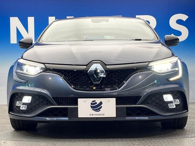 ●ご覧の通り綺麗な状態を維持しているお車ですが、小さなキズの状況や他の箇所のお写真もお送りできます。ご遠方の方でも安心してご検討いただける様、お客様のご希望に応じて出来る限りご対応させていただきます。