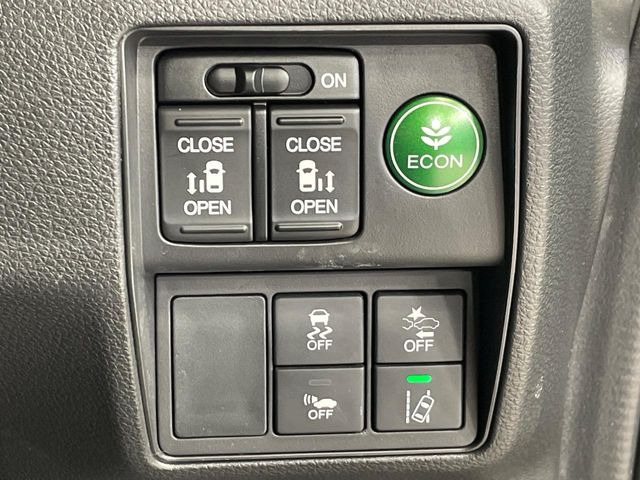 �y�����p���[�X���C�h�h�A�z�X�}�[�g�L�[��^�]�Ȃ̃X�C�b�`�Ō�ȗ����X���C�h�h�A�̊J���\���d��������͂����ăh�A���J����K�v�������A�����Ȃ��q�l�ł��ȒP�ɊJ���߂ł����K�ł���