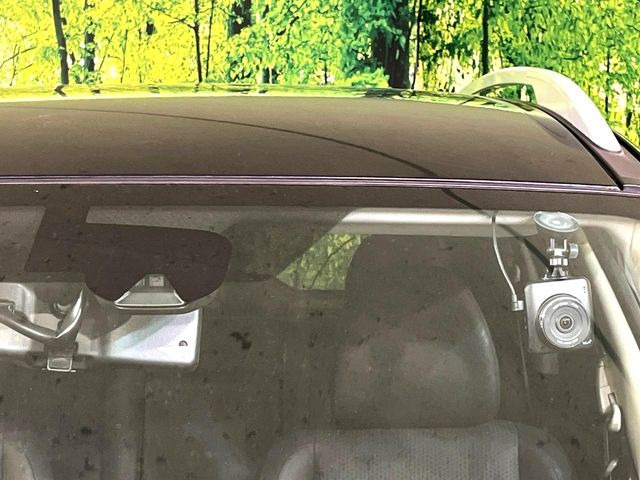 �y�G�}�[�W�F���V�[�u���[�L�z���s���ɑO���̎ԗ�����F�����A�Փ˂������Ȏ��͌x��ƃu���[�L�ŏՓˉ���Ɣ�Q�y�����A�V�X�g�B�����S�Ƀh���C�u�����y���݂��������܂��B