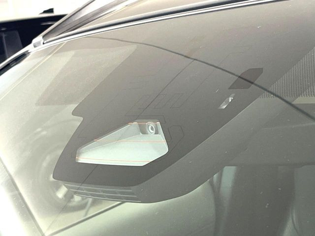 �y�g���^�Z�[�t�e�B�Z���X�z���s���ɑO���̎ԗ�����F�����A�Փ˂������Ȏ��͌x��ƃu���[�L�ŏՓˉ���Ɣ�Q�y�����A�V�X�g�B�����S�Ƀh���C�u�����y���݂��������܂��B