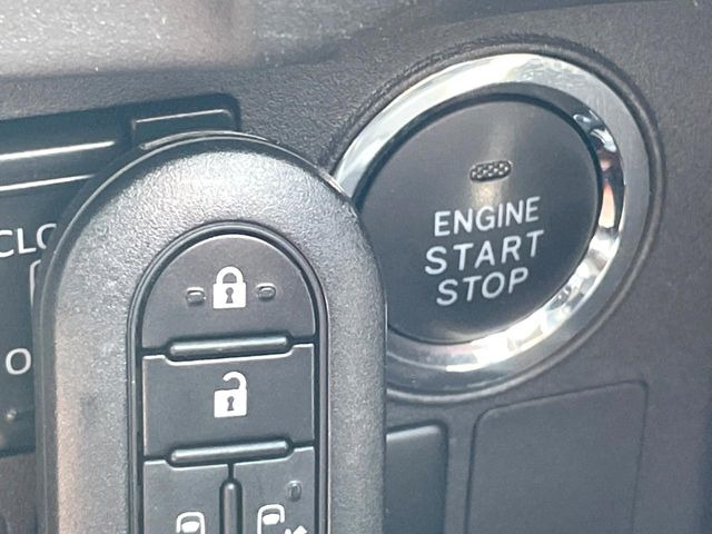 �y�L�[�t���[�V�X�e���z�J�o����|�P�b�g�ɓ��ꂽ�܂܂ł��h�A�̎{���E�������\�ȃX�}�[�g�L�[�𑕔��B�G���W���̃I���E�I�t�����J�M�����o���K�v����������Ƃ��Ă��֗��ł���