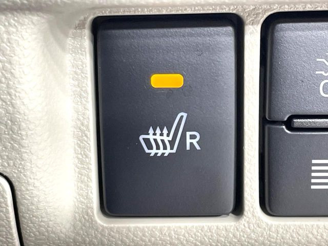 �y�V�[�g�q�[�^�[�z�������ɏd�󂷂�V�[�g�q�[�^�[!�G�A�R����葁�����܂��Ă����̂Ŋ�����̐l�����S�ł��ˁ�G�A�R���̉����͊������邩����A�Ƃ������ɂ����������߂ł��B