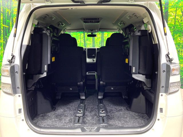 ���i�̂���������ʋ΁A���}���ɏ\���ȉ׎��X�y�[�X���m�ۂ��Ă���܂��B