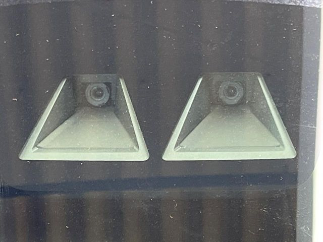 �y�X�}�[�g�A�V�X�g�z���s���ɑO���̎ԗ�����F�����A�Փ˂������Ȏ��͌x��ƃu���[�L�ŏՓˉ���Ɣ�Q�y�����A�V�X�g�B�����S�Ƀh���C�u�����y���݂��������܂��B