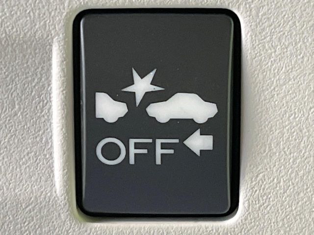 �y�A�C�T�C�gVer3�z�O���̎ԗ��������m���A�Փ˂������Ȏ��͌x��Œ��ӂ𑣂��A�u���[�L�𓥂ޗ͂��T�|�[�g�B�u���[�L�𓥂߂Ȃ������ꍇ�͏Փ˔�Q�y���u���[�L���쓮�A�Փˉ�����T�|�[�g���܂��B