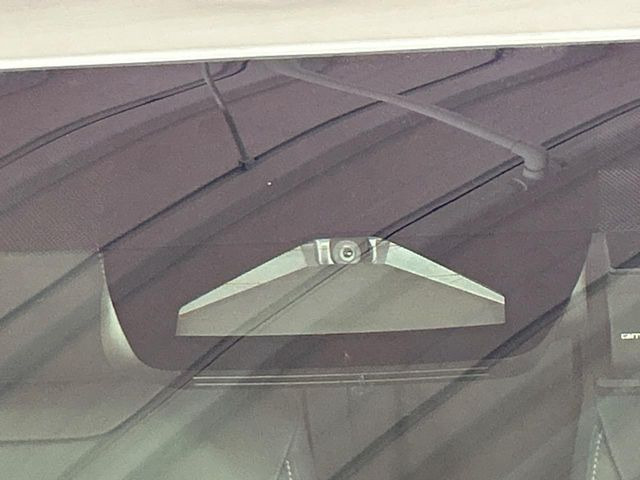 �y�g���^�Z�[�t�e�B�Z���X�z���s���ɑO���̎ԗ�����F�����A�Փ˂������Ȏ��͌x��ƃu���[�L�ŏՓˉ���Ɣ�Q�y�����A�V�X�g�B�����S�Ƀh���C�u�����y���݂��������܂��B