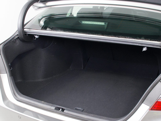 �g�����N�������Ǝv���Ă���܂���?���ۂ͑�e�ʃg�����N�ł�!���s���̒������h���C�u�����K�ł�!�܂��A�����t���X�y�[�X���������Ă���܂��̂ŁA��Ԃł��A�J�ł���̓������Ă�����育�������܂��B