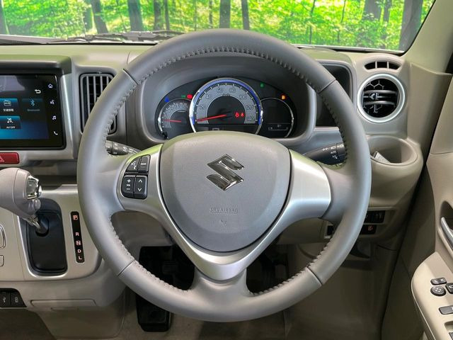 �y�����v�����X�e�A�����O�z�㎿�Ȋv���g�p���邱�ƂŁA��ɂ����������݂ƂĂ��^�]���₷���n���h���ł���