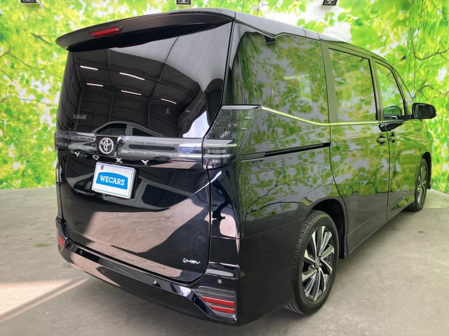 ヴォクシー1.8 ハイブリッド S-Z