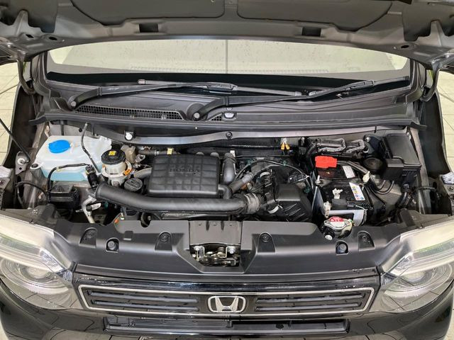 親切・丁寧な専門メカニックスタッフが応対!・車検・点検整備・事故等の修理などアフターサービスも安心。お車のカスタマイズもネクステージのサービススタッフまでご相談ください!