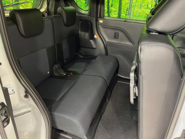 ���i���ȃI���W�i���t���A�}�b�g���I�v�V�����ɂĂ��p�ӂ��Ă���܂��B���D���ȃf�U�C����J���[�����Ԃɍ��킹�đI��ł����������Ƃ��ł��܂���