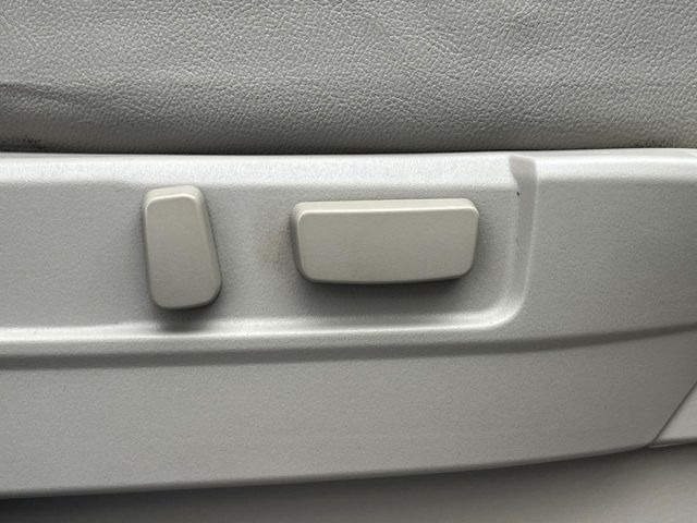 �y�p���[�V�[�g�z�X�C�b�`��ŊȒP�ɃV�[�g�̔��������\!�d��������͂�����܂���!���K�ȃV�[�g�|�W�V�����ɃZ�b�g���āA���K�ȃh���C�u�����y���݂��������B