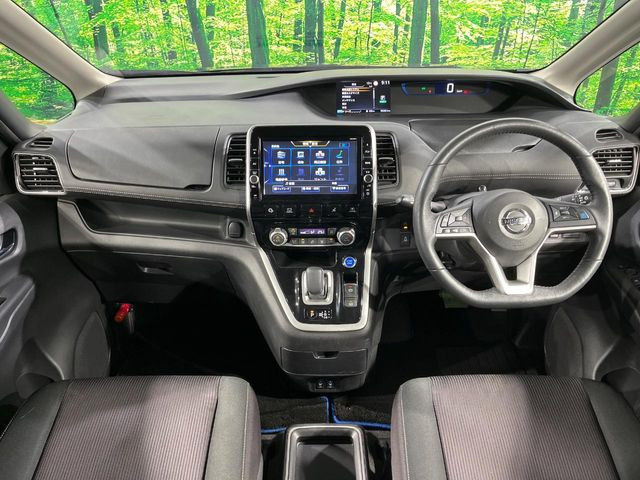 セレナ1.2 e-POWER ハイウェイスターV