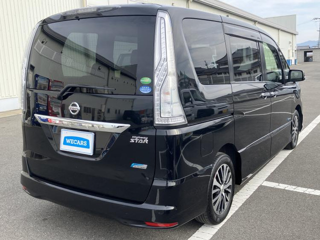 セレナ2.0 ハイウェイスター Vセレクション+Safety S-HYBRID