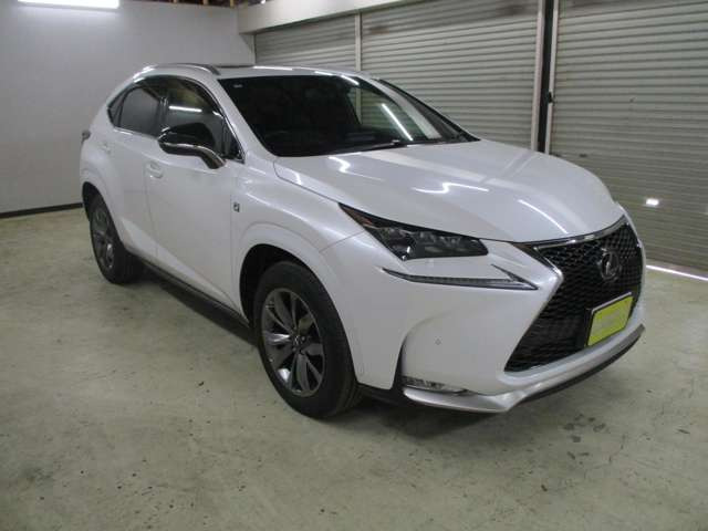 NX200t Fスポーツ 4WD