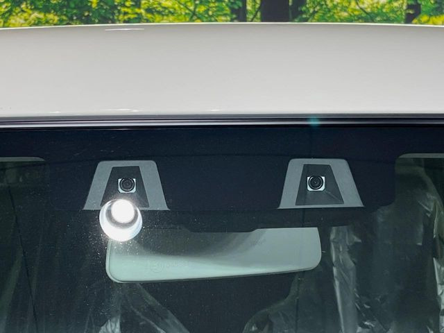 �y�X�Y�L �Z�[�t�e�B�T�|�[�g�z���s���ɑO���̎ԗ�����F�����A�Փ˂������Ȏ��͌x��ƃu���[�L�ŏՓˉ���Ɣ�Q�y�����A�V�X�g�B�����S�Ƀh���C�u�����y���݂��������܂��B