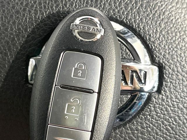 �y�C���e���W�F���g�L�[�z�J�o����|�P�b�g�ɓ��ꂽ�܂܂ł��h�A�̎{���E�������\�ȃX�}�[�g�L�[�𑕔��B�G���W���̃I���E�I�t�����J�M�����o���K�v����������Ƃ��Ă��֗��ł���