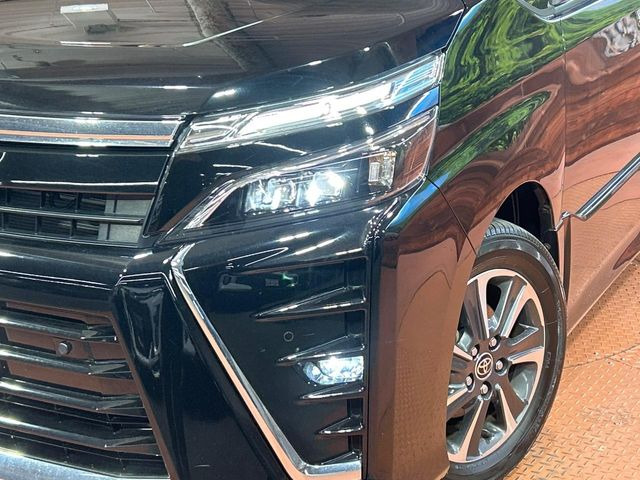 �yLED�w�b�h���C�g�z���V����ԑ��s�����ǍD�Ȏ��E���m�ۂ����S���ĉ^�]�ł��鍂�P�xLED�w�b�h���C�g�𑕔�!�_�����x�������A����d�͂��}�����Ă��܂��B