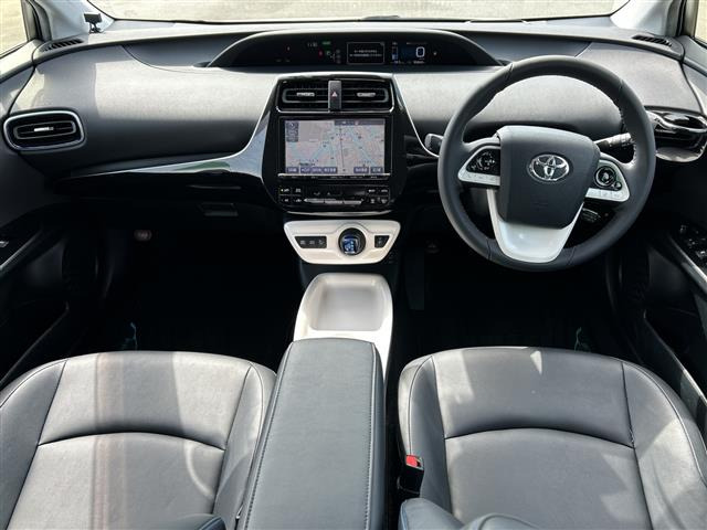 プリウス1.8 A ツーリングセレクション