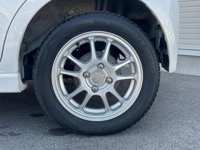 �y14�C���`�A���~�z�C�[���z�O�ςɃ}�b�`�����A���~�z�C�[���𑕒����Ă���܂��B�e��A���~�z�C�[����A�X�^�b�h���X�^�C�����戵�����Ă���܂��B���񂲑��k����������