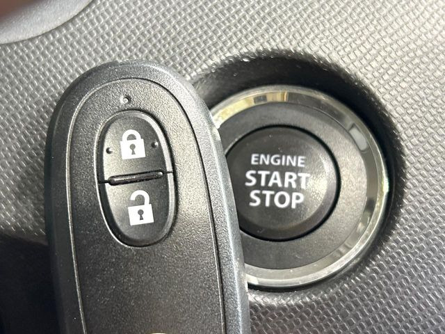 �y�L�[���X�X�^�[�g�V�X�e���z�J�o����|�P�b�g�ɓ��ꂽ�܂܂ł��h�A�̎{���E�������\�ȃX�}�[�g�L�[�𑕔��B�G���W���̃I���E�I�t�����J�M�����o���K�v����������Ƃ��Ă��֗��ł���