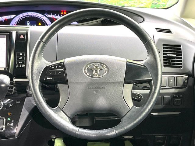 �y�����v�����X�e�A�����O�z�㎿�Ȋv���g�p���邱�ƂŁA��ɂ����������݂ƂĂ��^�]���₷���n���h���ł���