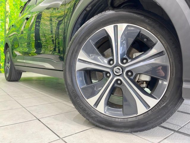 �y����17�C���`�A���~�z�C�[���z�O�ςɃ}�b�`���������A���~�z�C�[���𑕒����Ă���܂��B�e��ЊO�A���~�z�C�[����A�X�^�b�h���X�^�C�����戵�����Ă���܂��B���񂲑��k����������