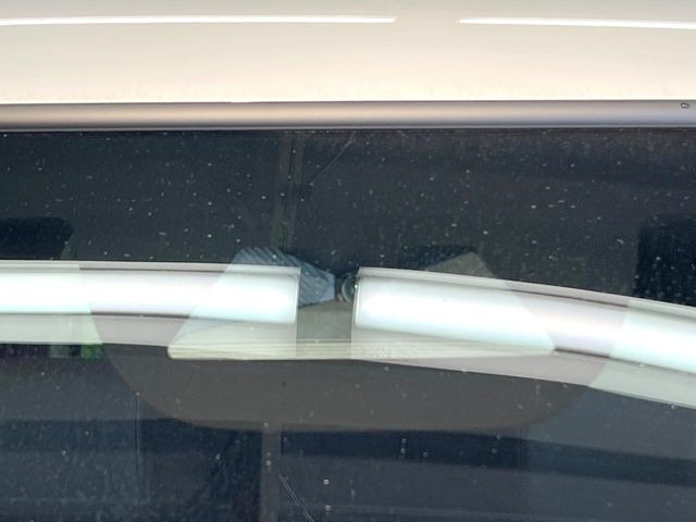 �y�z���_�Z���V���O�z���s���ɑO���̎ԗ�����F�����A�Փ˂������Ȏ��͌x��ƃu���[�L�ŏՓˉ���Ɣ�Q�y�����A�V�X�g�B�����S�Ƀh���C�u�����y���݂��������܂��B