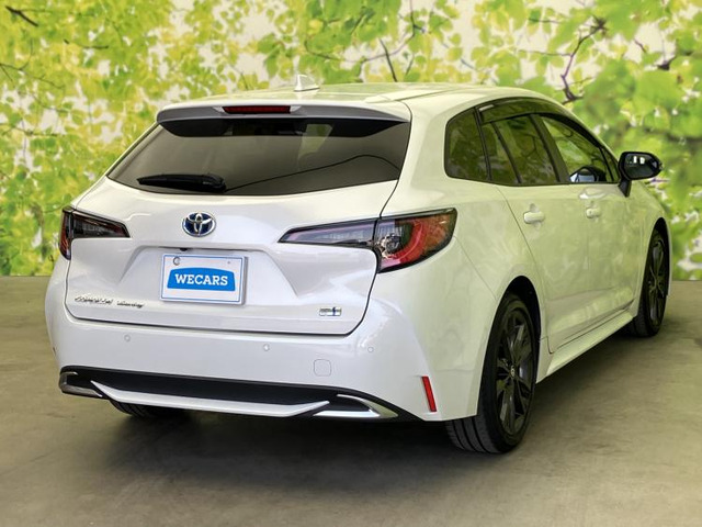 カローラツーリング1.8 ハイブリッド W×B