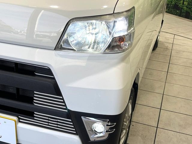 �yLED�w�b�h���C�g�z���V����ԑ��s�����ǍD�Ȏ��E���m�ۂ����S���ĉ^�]�ł��鍂�P�xLED�w�b�h���C�g�𑕔�!�_�����x�������A����d�͂��}�����Ă��܂��B